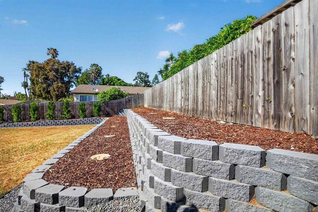 2336 Kenwyn, Oceanside, CA 92054