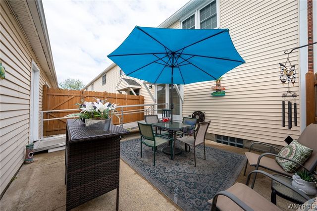 270 Wimbledon Court, West Seneca, NY 14224