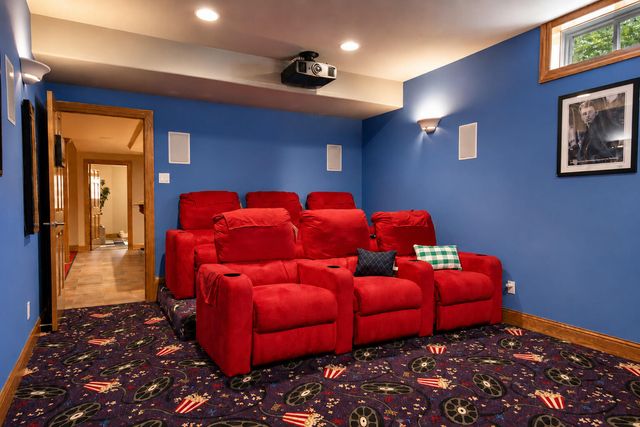 10055 Clark Place, Crown Point, IN 46307