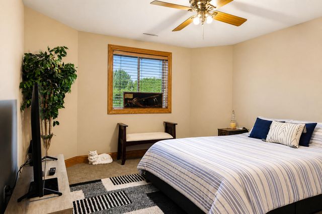 10055 Clark Place, Crown Point, IN 46307