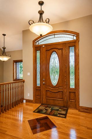 10055 Clark Place, Crown Point, IN 46307