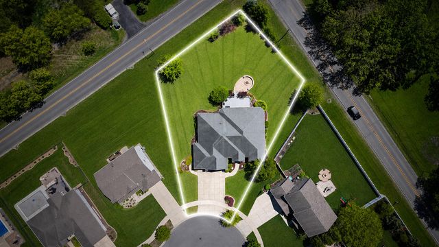 10055 Clark Place, Crown Point, IN 46307