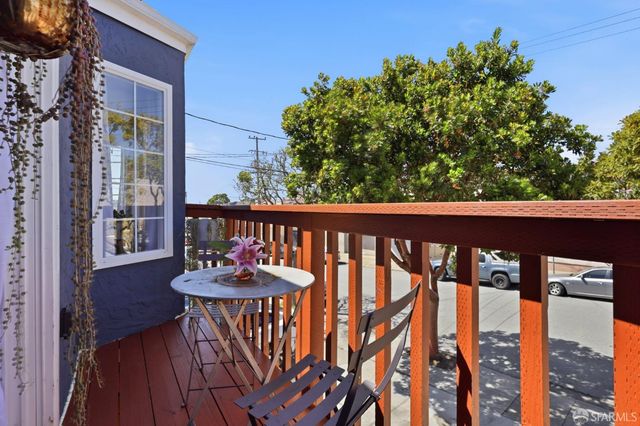 33 Vale Street, Daly City, CA 94014