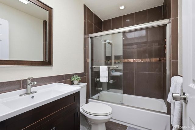 33 Vale Street, Daly City, CA 94014