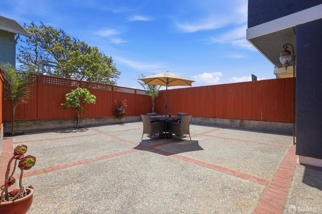 33 Vale Street, Daly City, CA 94014