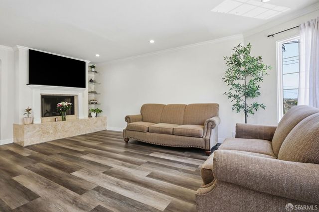 33 Vale Street, Daly City, CA 94014
