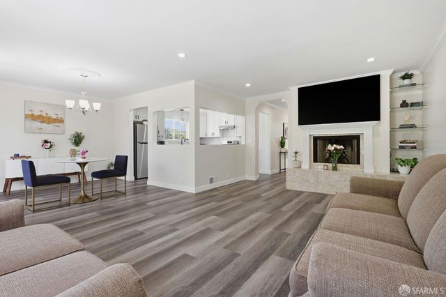 33 Vale Street, Daly City, CA 94014