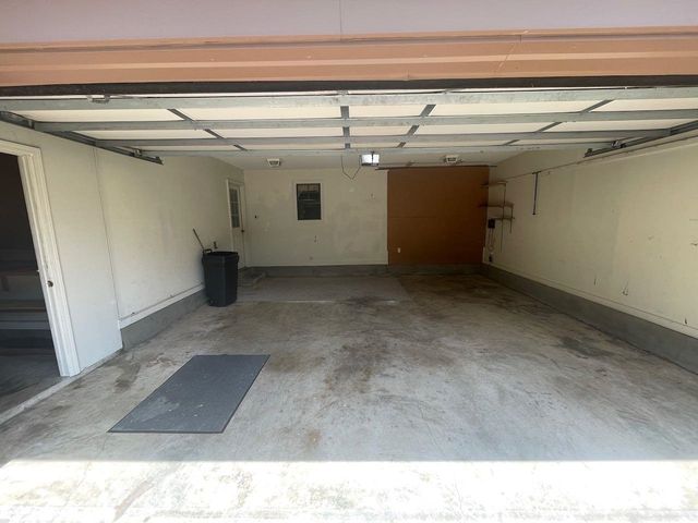 2185 LITTLEMORE DR, Memphis, TN 38016