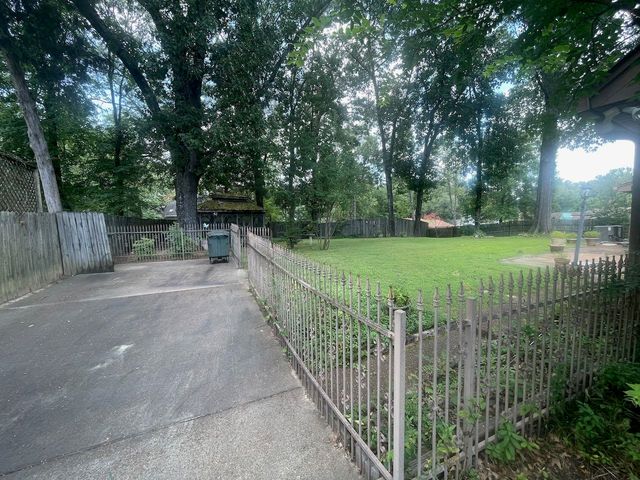 2185 LITTLEMORE DR, Memphis, TN 38016