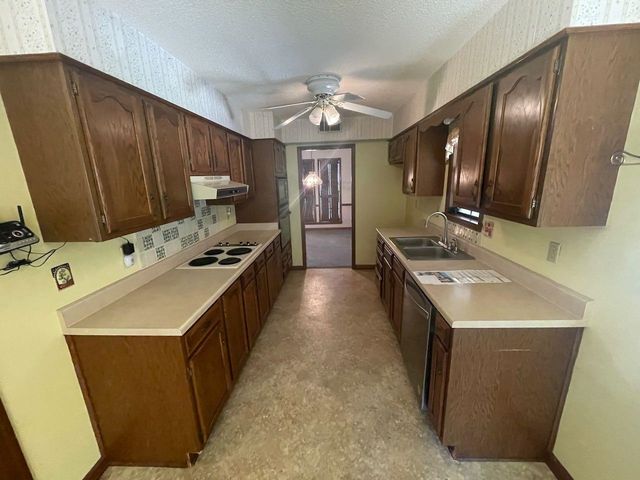 2185 LITTLEMORE DR, Memphis, TN 38016