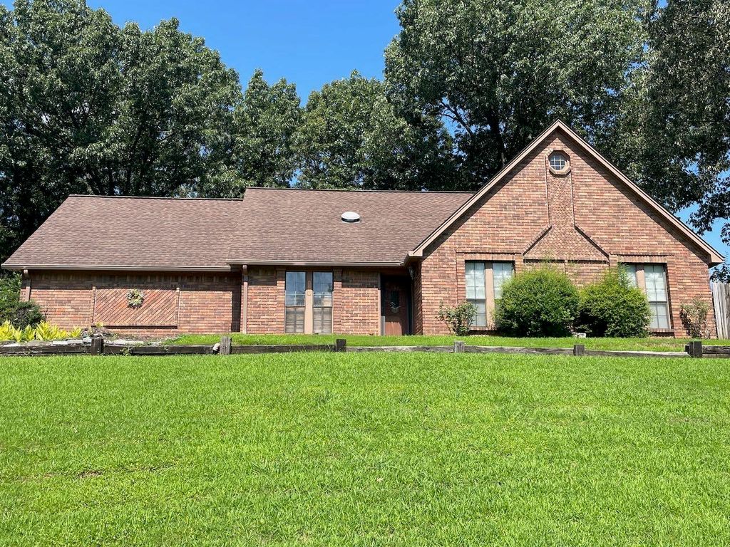 2185 LITTLEMORE DR, Memphis, TN 38016