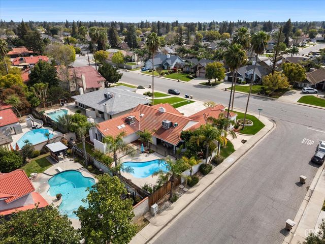 9712 White Oak Drive, Bakersfield, CA 93311