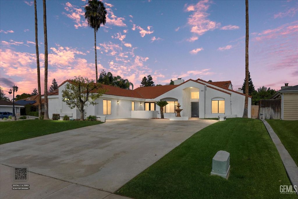 9712 White Oak Drive, Bakersfield, CA 93311
