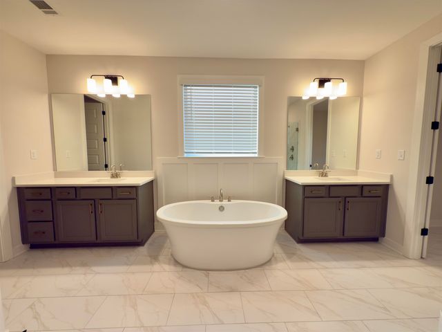 5521 HEATHER OAK DR, Arlington, TN 38002