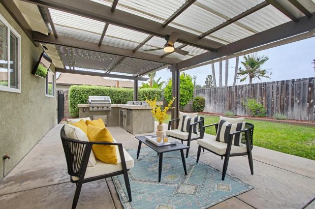 8318 June Lake Dr, San Diego, CA 92119