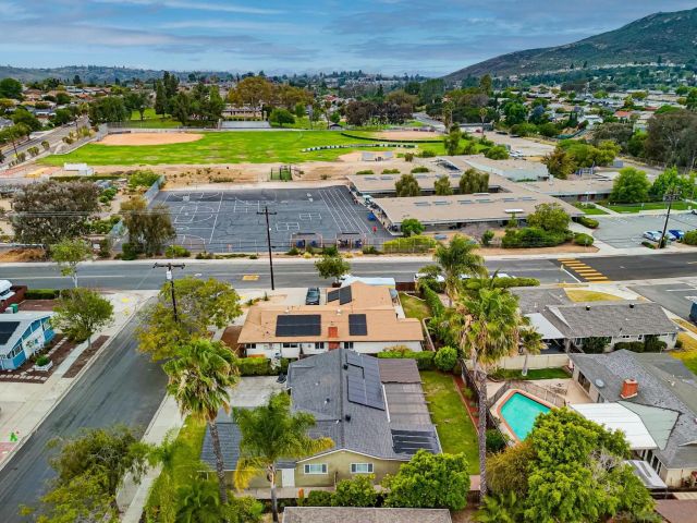 8318 June Lake Dr, San Diego, CA 92119
