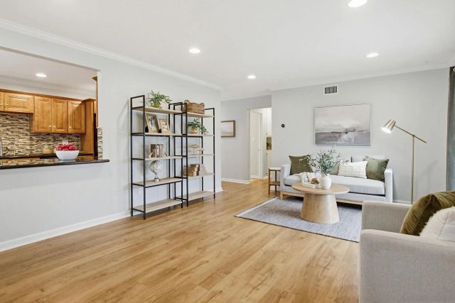 8318 June Lake Dr, San Diego, CA 92119