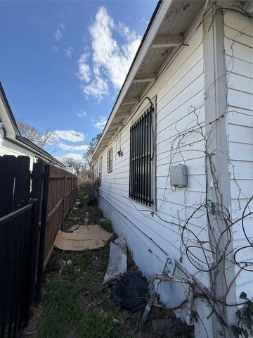 4824 Fellows Lane, Dallas, TX 75216