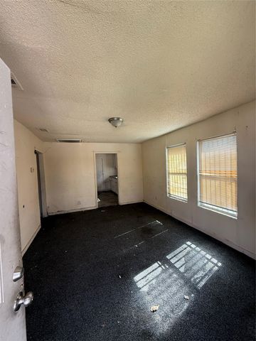 4824 Fellows Lane, Dallas, TX 75216