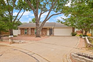 2505 Crestmoor Court, Arlington, TX 76016