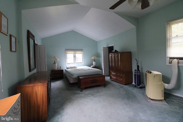 412 WALLACE AVE, Lindenwold, NJ 08021