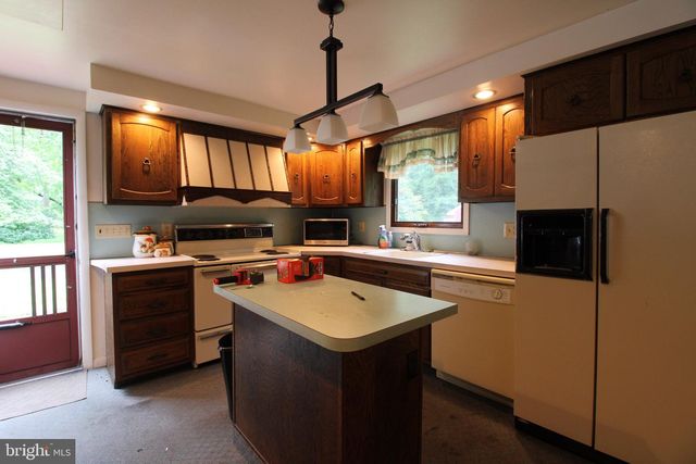 412 WALLACE AVE, Lindenwold, NJ 08021