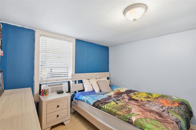 4218 Avenue S, Galveston, TX 77550