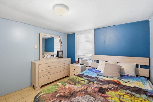 4218 Avenue S, Galveston, TX 77550