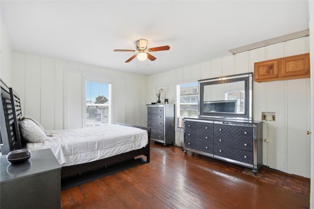 4218 Avenue S, Galveston, TX 77550