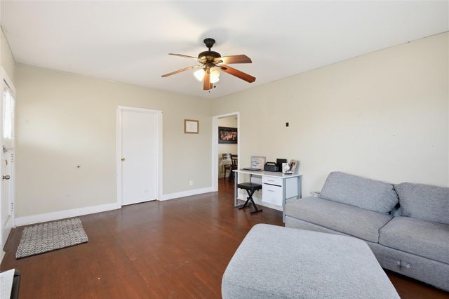 4218 Avenue S, Galveston, TX 77550