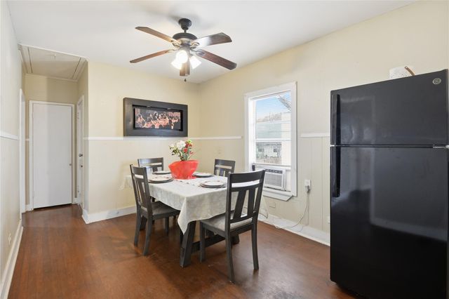 4218 Avenue S, Galveston, TX 77550