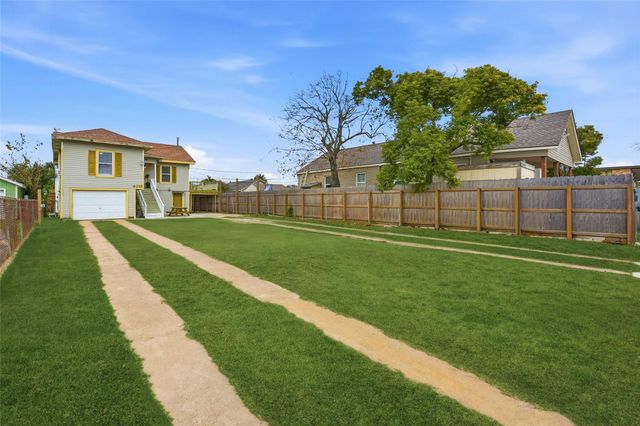 4218 Avenue S, Galveston, TX 77550