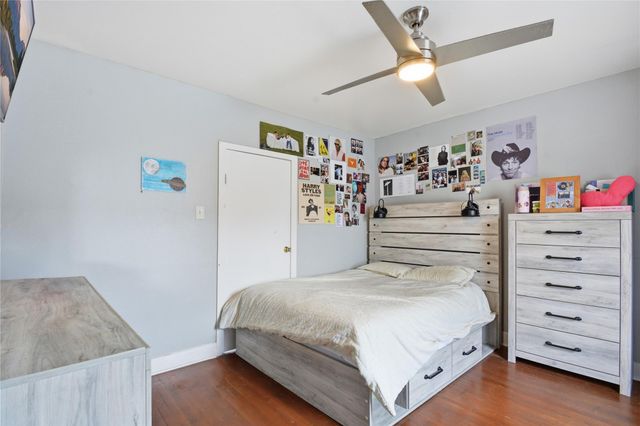 4218 Avenue S, Galveston, TX 77550