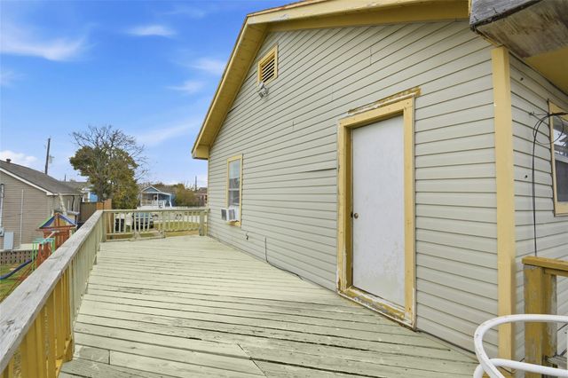 4218 Avenue S, Galveston, TX 77550