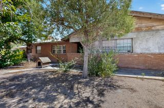 1604 Juan Perea Road, Los Lunas, NM 87031