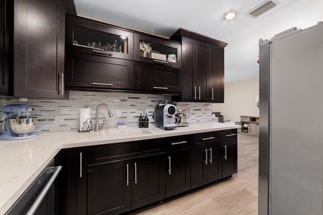 2201 NE 66th Street 1323, Fort Lauderdale, FL 33308