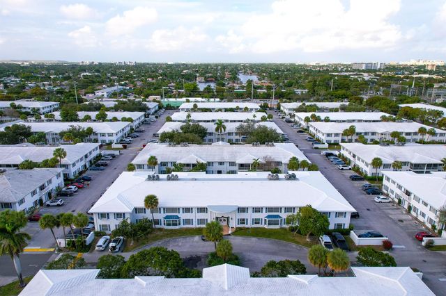 2201 NE 66th Street 1323, Fort Lauderdale, FL 33308