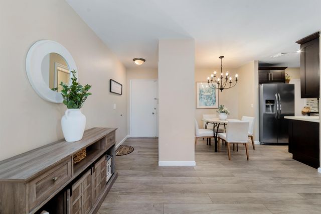 2201 NE 66th Street 1323, Fort Lauderdale, FL 33308