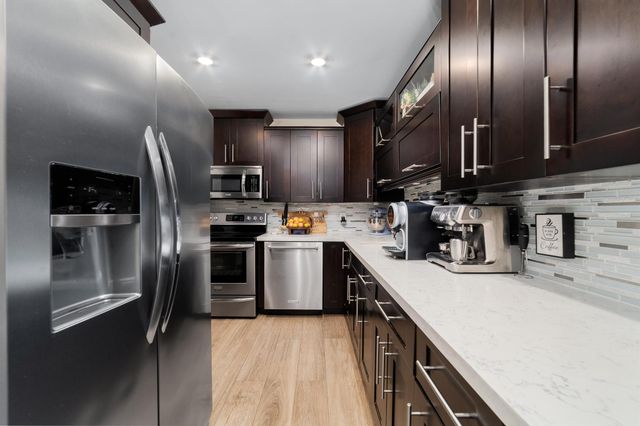 2201 NE 66th Street 1323, Fort Lauderdale, FL 33308