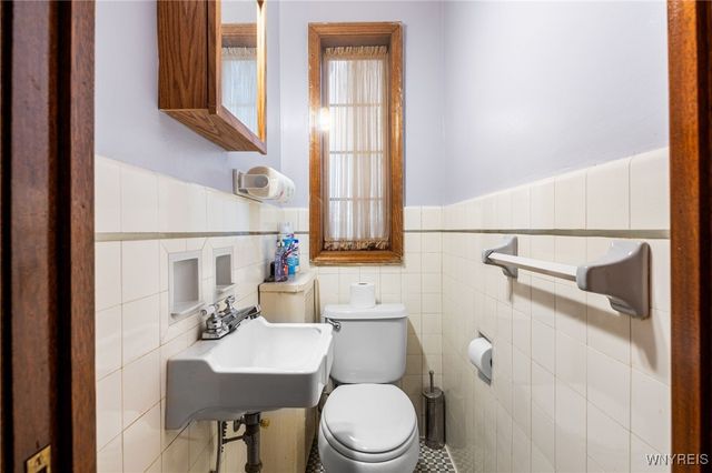 3031 Lewiston Road, Niagara Falls, NY 14305