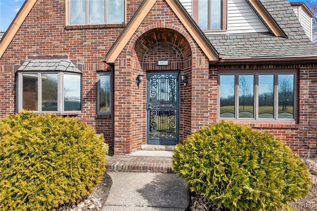 3031 Lewiston Road, Niagara Falls, NY 14305