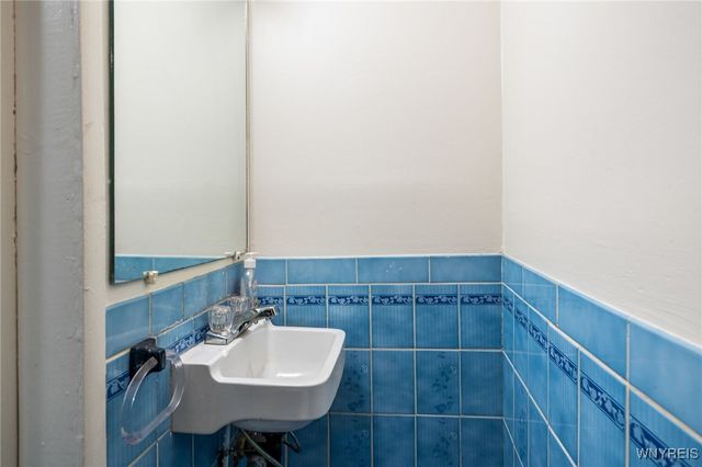 3031 Lewiston Road, Niagara Falls, NY 14305