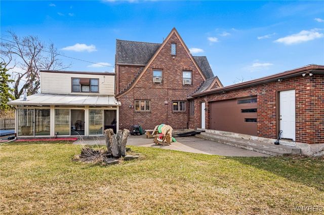 3031 Lewiston Road, Niagara Falls, NY 14305