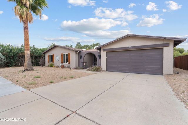2961 N Río Verde Drive, Tucson, AZ 85715