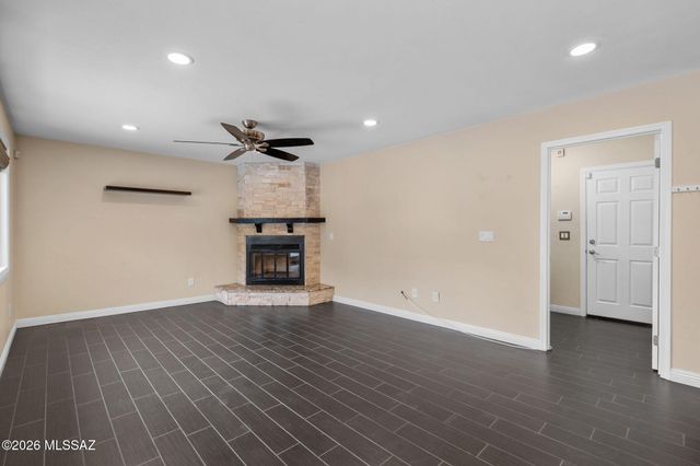 2961 N Río Verde Drive, Tucson, AZ 85715