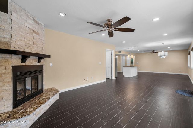 2961 N Río Verde Drive, Tucson, AZ 85715