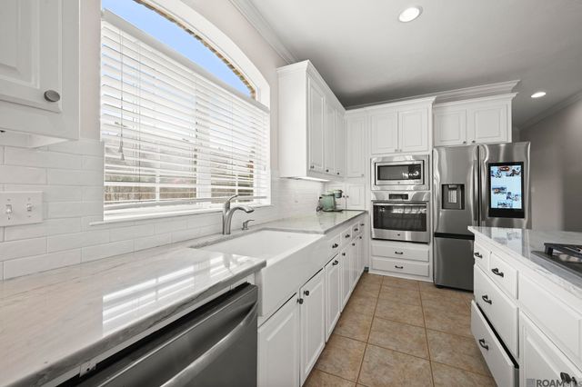 18653 Antebellum Ct, Prairieville, LA 70769