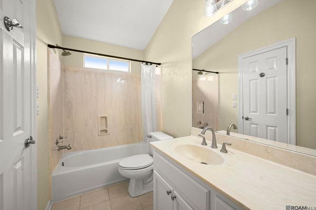 18653 Antebellum Ct, Prairieville, LA 70769