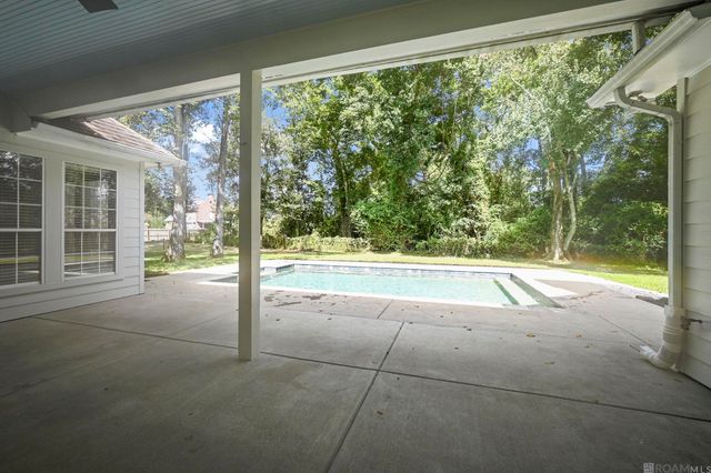 18653 Antebellum Ct, Prairieville, LA 70769