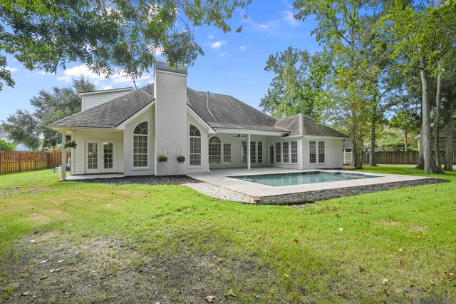 18653 Antebellum Ct, Prairieville, LA 70769